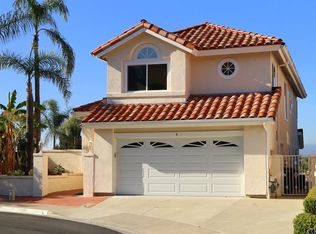 4 Tierra Vis, Laguna Hills, CA 92653