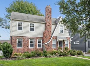 191 Stonehouse Rd, Bloomfield, NJ 07003