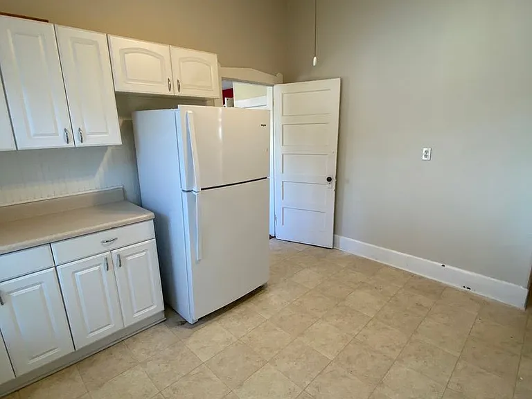 111 Miller Ave — Photo 19