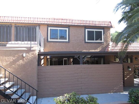 3rd image of 311 Misty Isle Ln