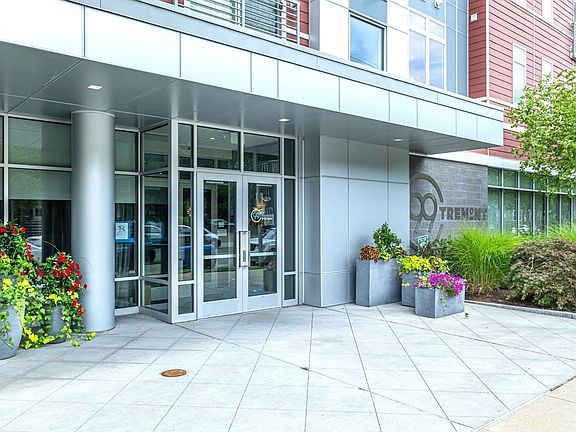 4th image of 99 Tremont St #307