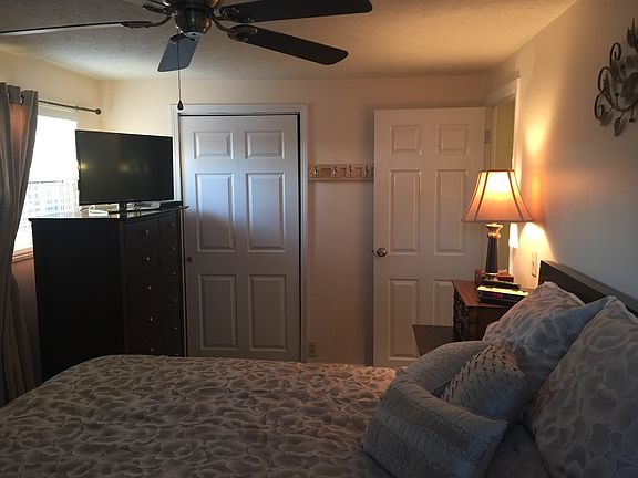 2nd image of 412 Canfield Dr