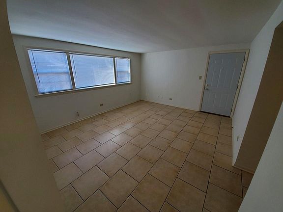 4th image of 713 Lake St #Pg4c3am3p
