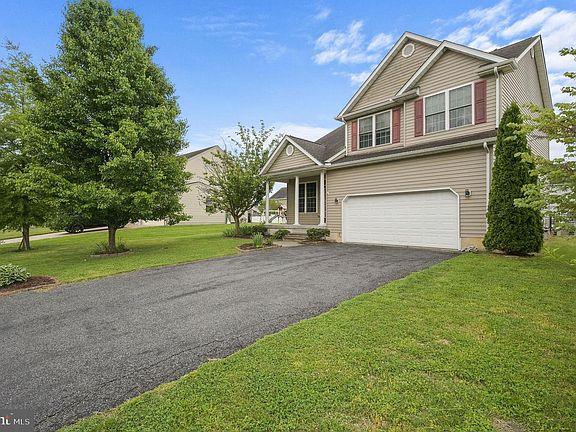 2nd image of 554 Phillips Dr