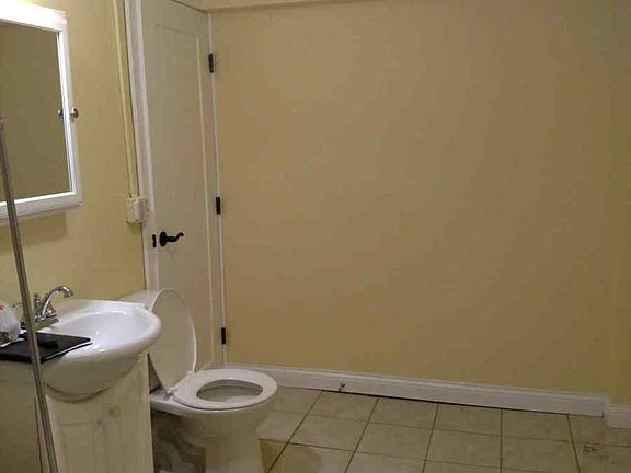 3rd image of 693 Wilson Ave APT B