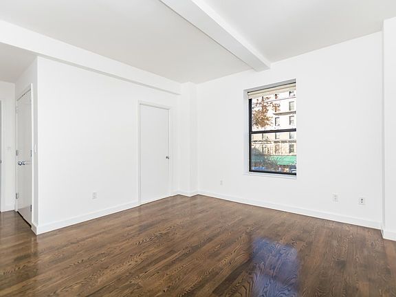 3rd image of 212 W 91st St APT 703