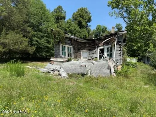 340 S Stephens Street, Southern Pines, NC 28387