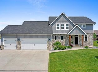 1026 Cider Dr, De Pere, WI 54115