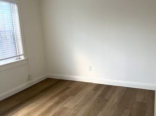 227-229 E 78th St #227-1/2, Los Angeles, CA 90003