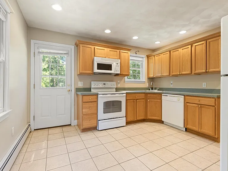 15A Marion St #A — Photo 2