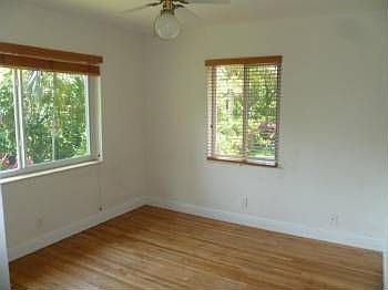 5th image of 864 NE 117th St