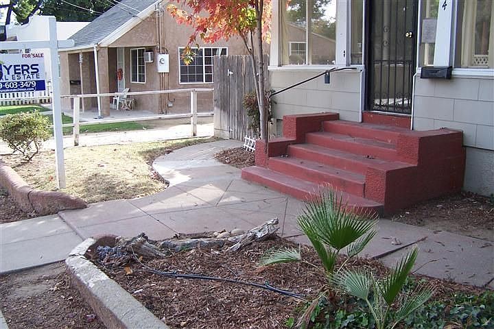 2nd image of 224 1st Ave