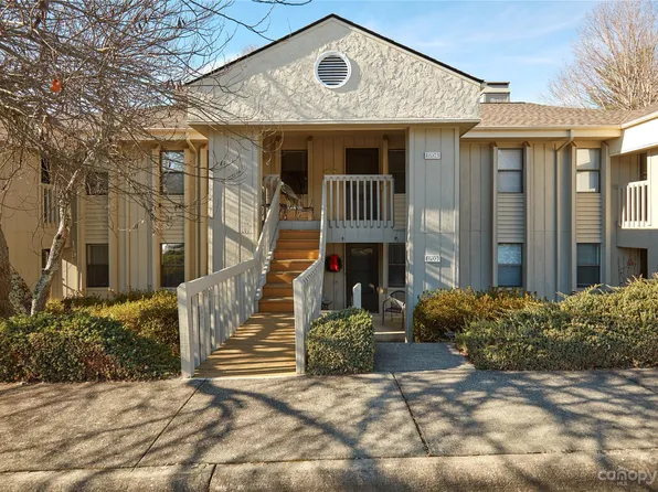 1704 Abbey Cir, Asheville, NC 28805