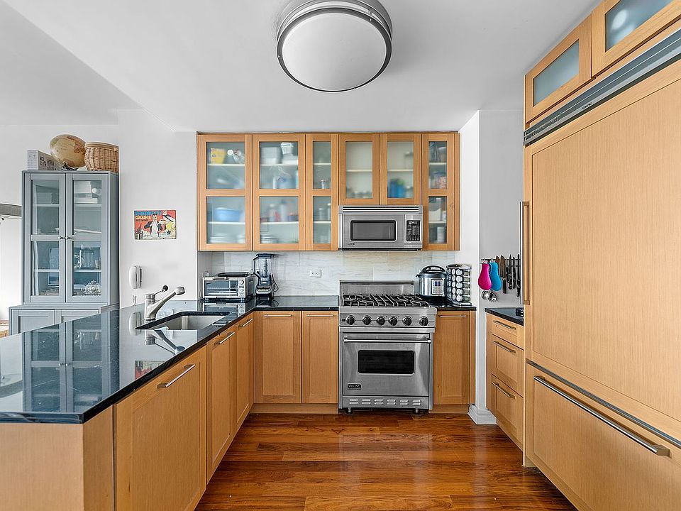 1st image of 200 W End Ave APT 10D