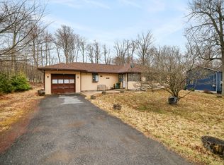 4754 Brentwood Dr, Tobyhanna, PA