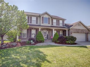 173 Oak Hill Dr, Maryville, IL 62062