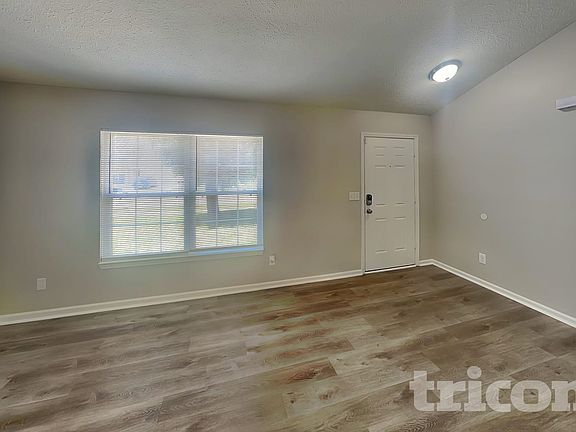 5th image of 911 Pine Ridge Way