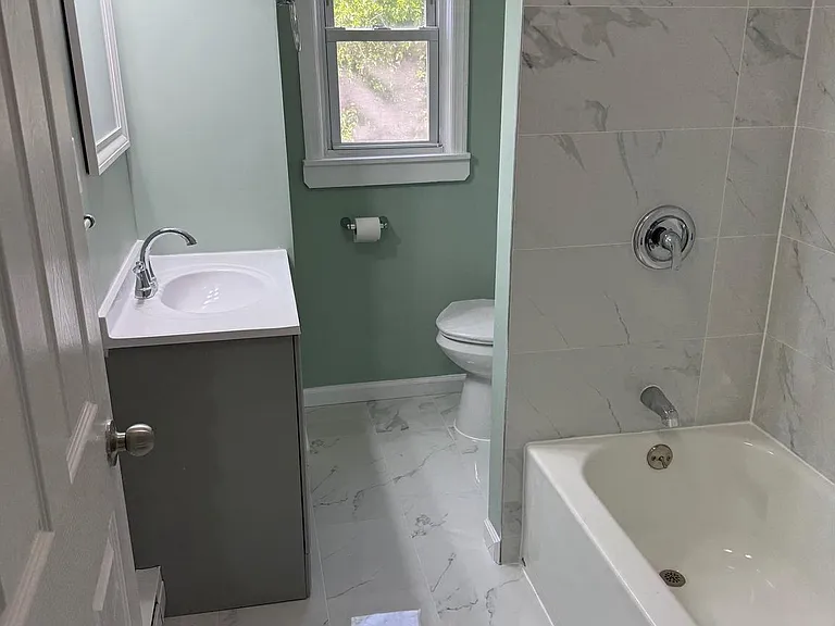 905 Stone Rd #A — Photo 4