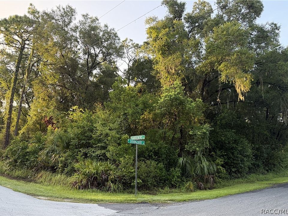 1st image of 9826 W Gardeners Ln