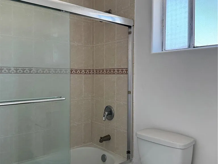 2710 W 54th St #1/2 — Photo 19