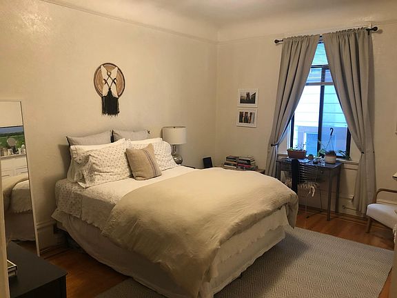 3rd image of 734 Green St #734
