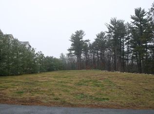 85 Canterbury Rd, Lynnfield, MA 01940