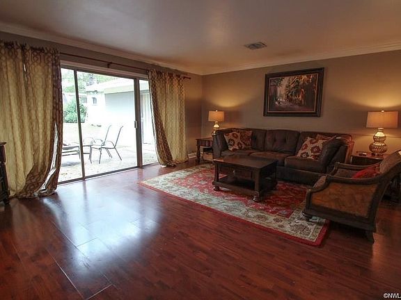 4th image of 1033 Edgefield Dr