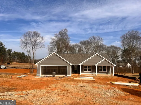 211 Rachel Ln, Hartwell, GA 30643