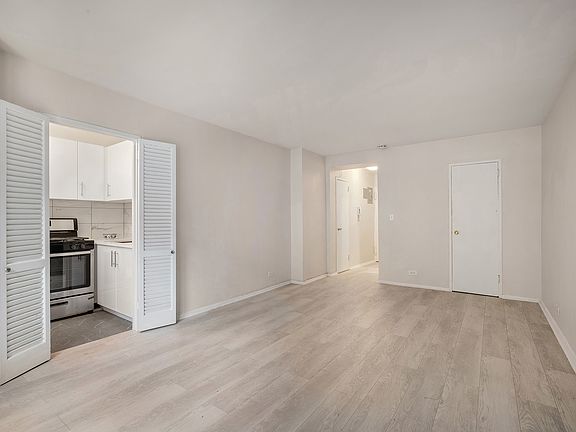 3rd image of 120 E 90th St APT 2F