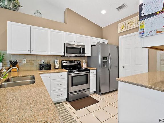 2nd image of 73 Radcliffe Dr