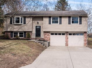 427 Linden Dr, Cheswick, PA 15024