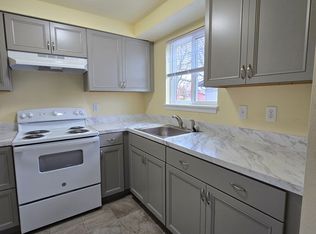 1017 & 1029 J St UNIT 1-24, Springfield, OR 97477