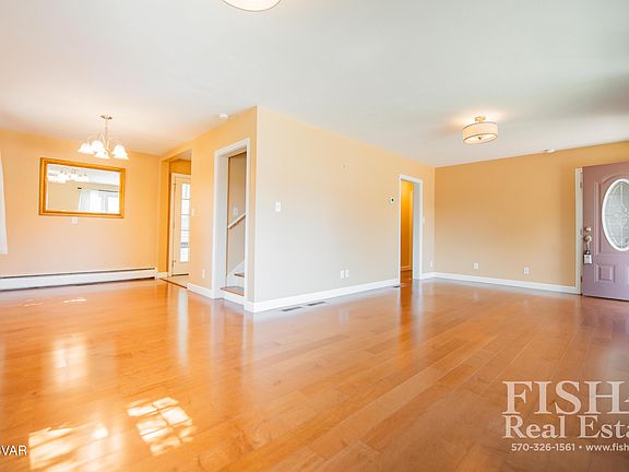 3rd image of 701 Bennett St