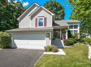 1371 Locust Ct, Grayslake, IL