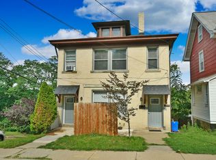 2750 Voelkel Ave, Pittsburgh, PA 15216