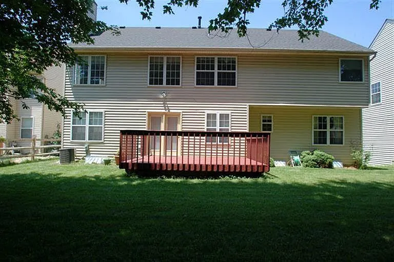 1290 Winstone Ct — Photo 2