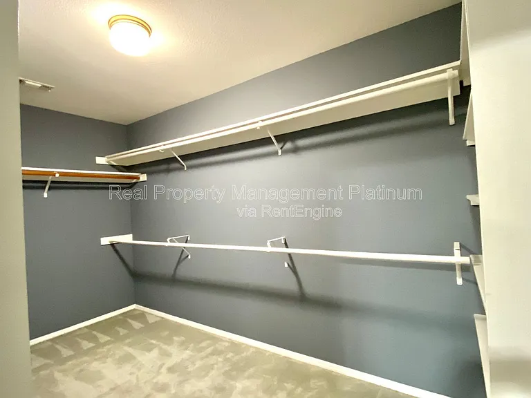 672 W Ellery Ave — Photo 10