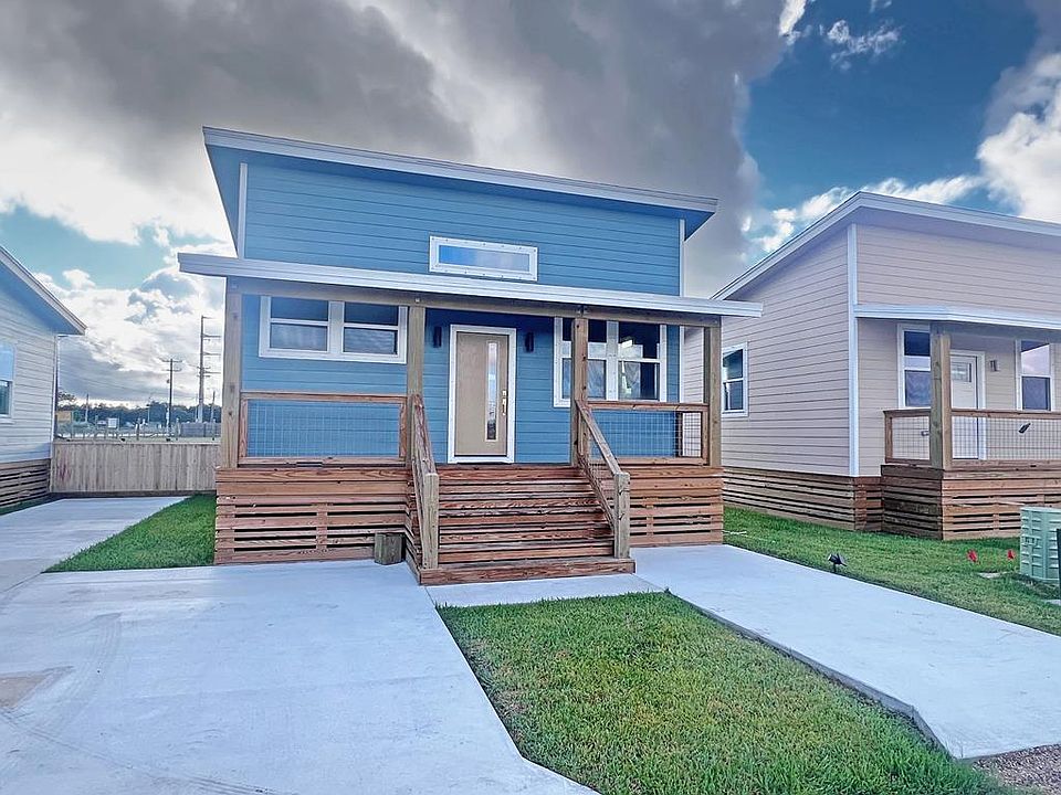 1st image of 110 Landry Cir