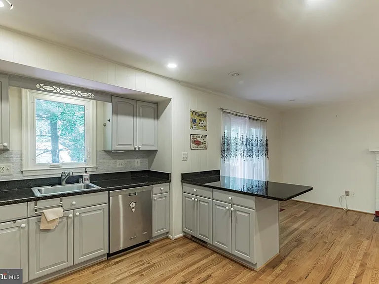 4283 Country Squire Ln — Photo 16