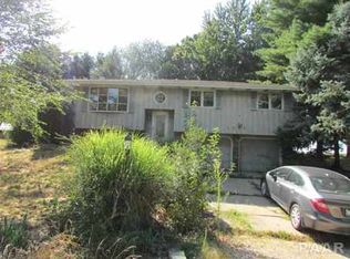 4307 S Lake Camelot Dr, Mapleton, IL 61547