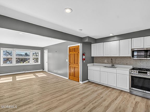 4th image of 217 Orange Ave