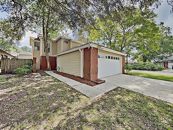 4th image of 8325 Copperfield Cir W