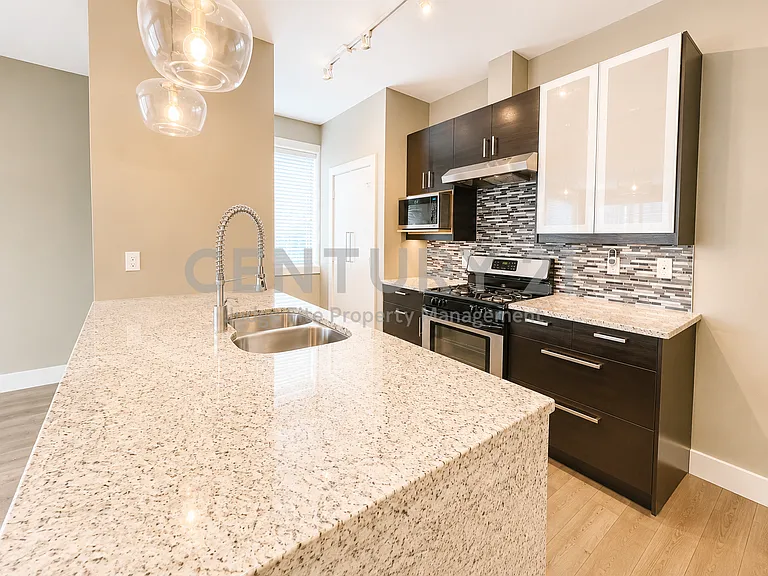 1320 May St #200 — Photo 11