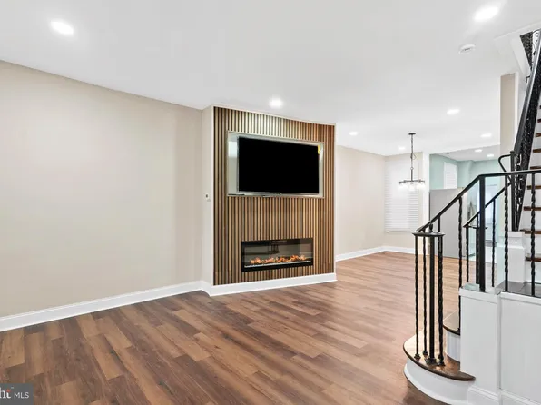 5611 Stewart St, Philadelphia, PA 19131