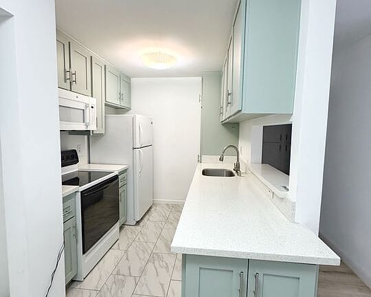 5th image of 1351 N Orange Dr APT 117