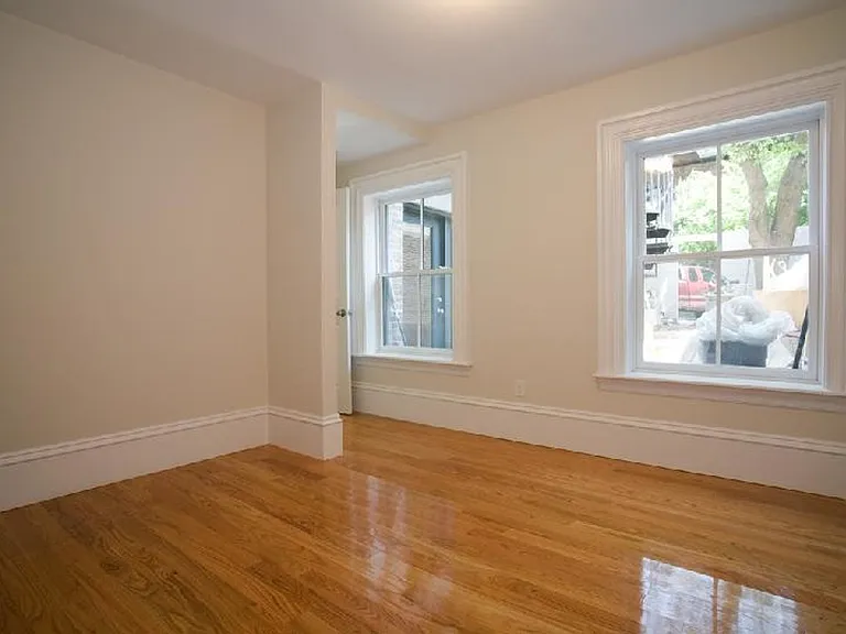 658 Massachusetts Ave #1F — Photo 4