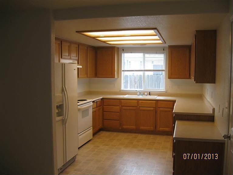 2nd image of 7924 Isabella Way