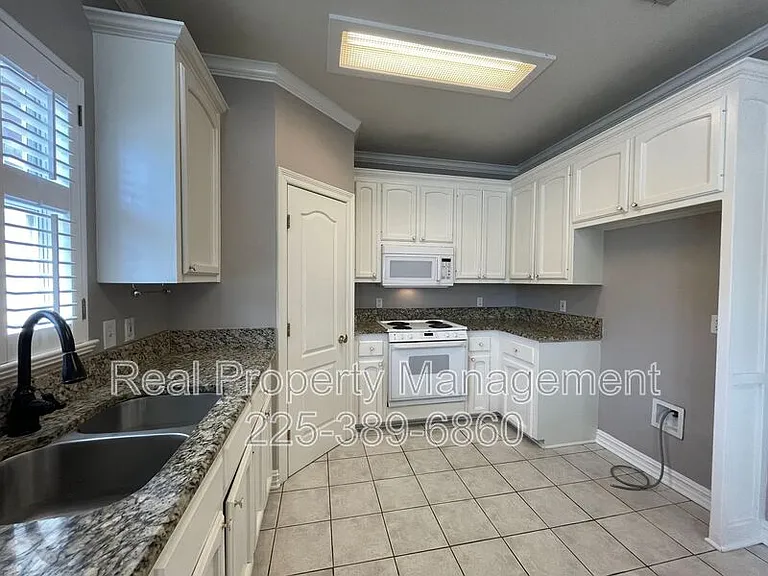 3938 Garden View Dr — Photo 7