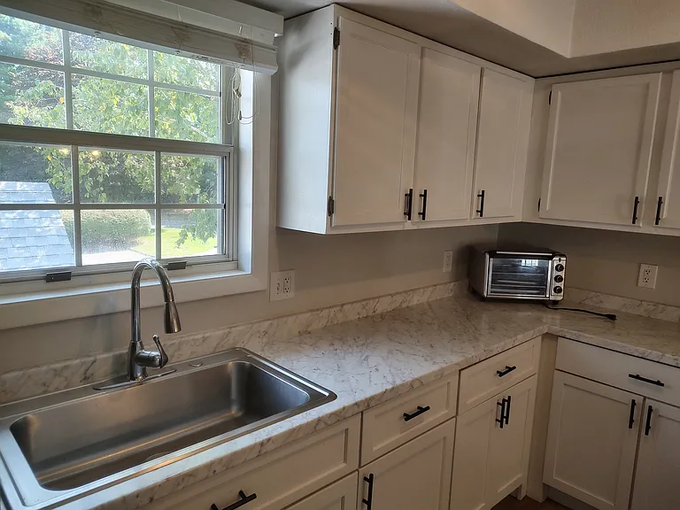 607 Spring Meadow Rd — Photo 10