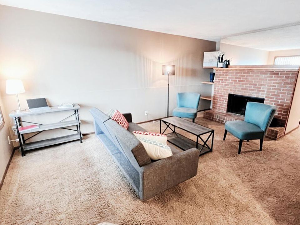 1st image of 1843 Knox St #10